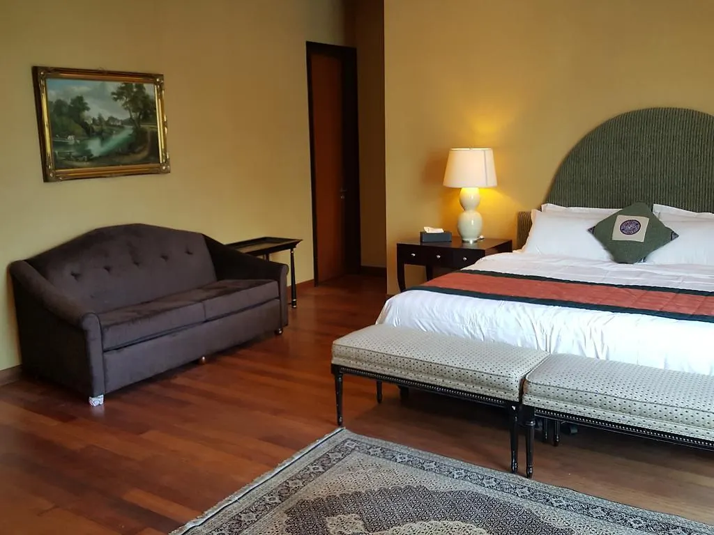La Maison 100 Kuala Lumpur